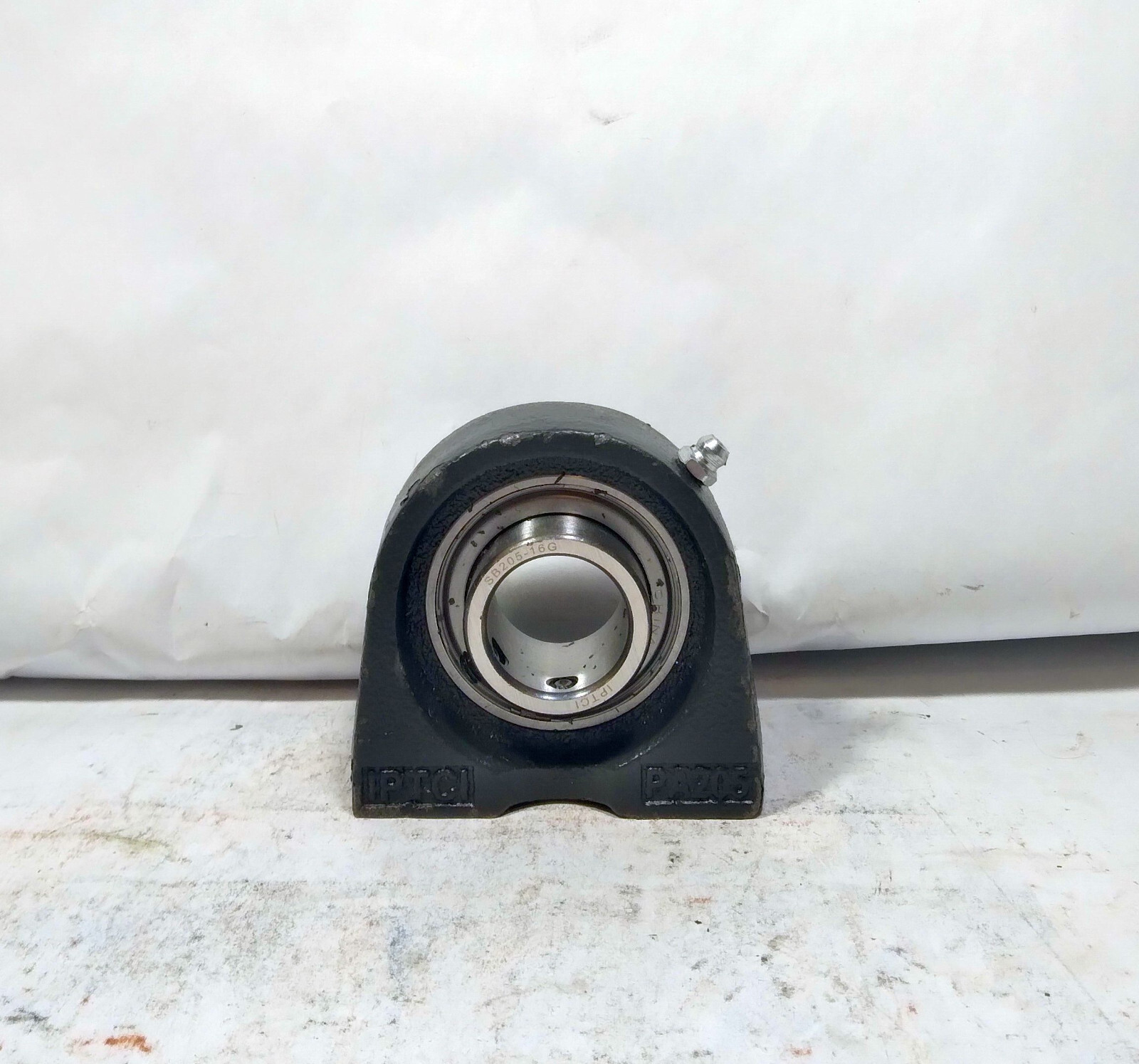 1 NEW IPTCI PA205 PILLOW BLOCK BEARING NNB ***MAKE OFFER***