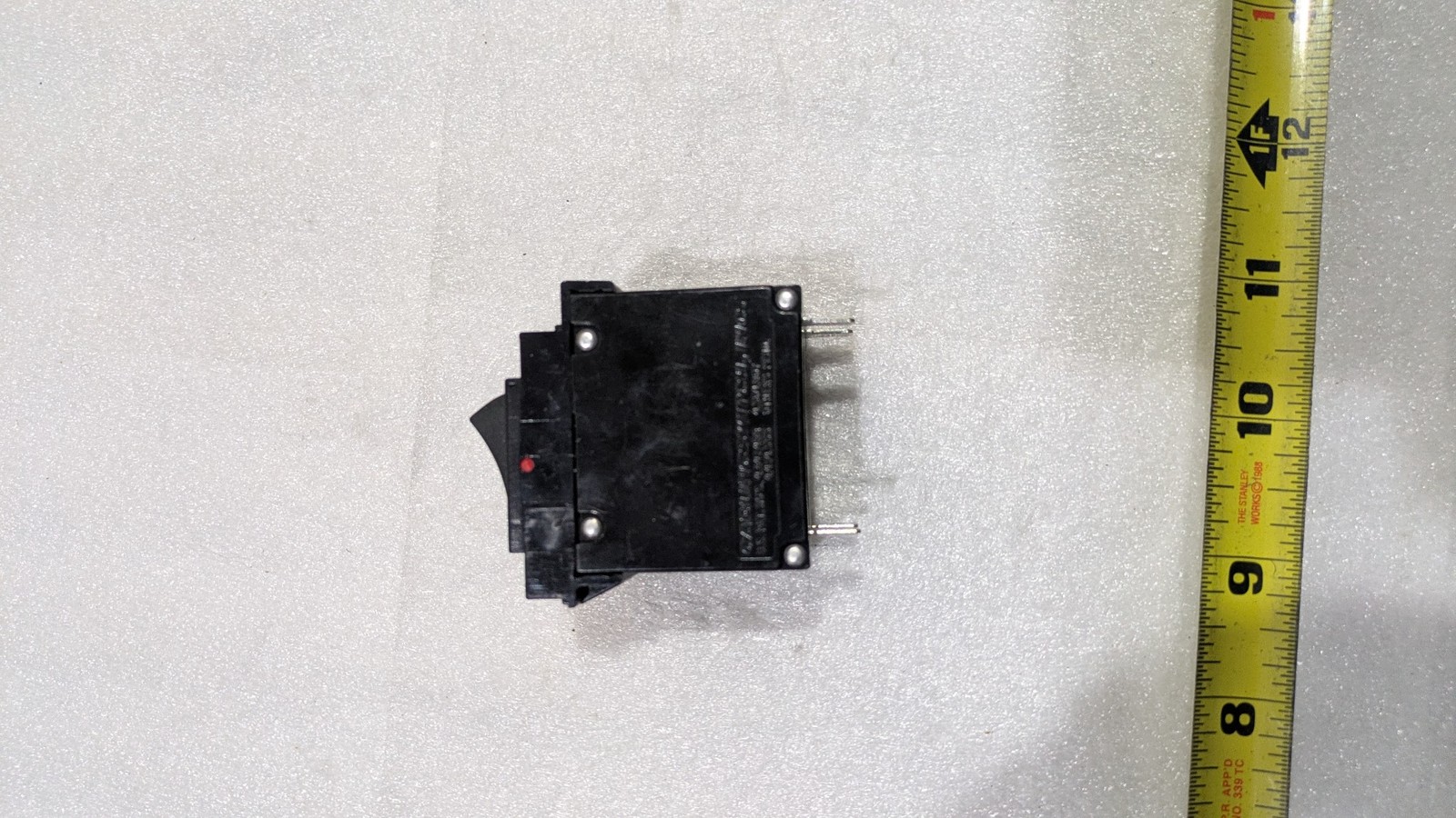 Carling Technologies Circuit BrEAKER AC2-B0-34-620-131-D 20AMP 65-250 VAC