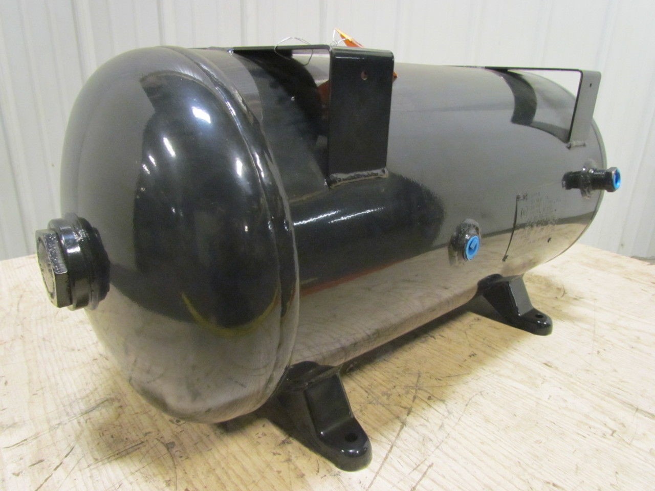 12.2 Gal NEW Steel Compressed Air Tank Powder Coated 12″ Dia 27″ Long 150 PSI