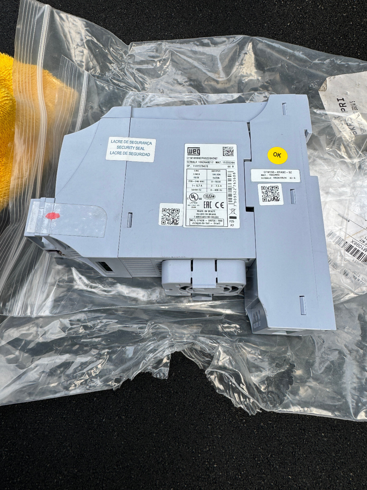 WEG CFW100B02P6S220H3G2 FREQUENCY INVERTER 200-240V w/DIN RAIL