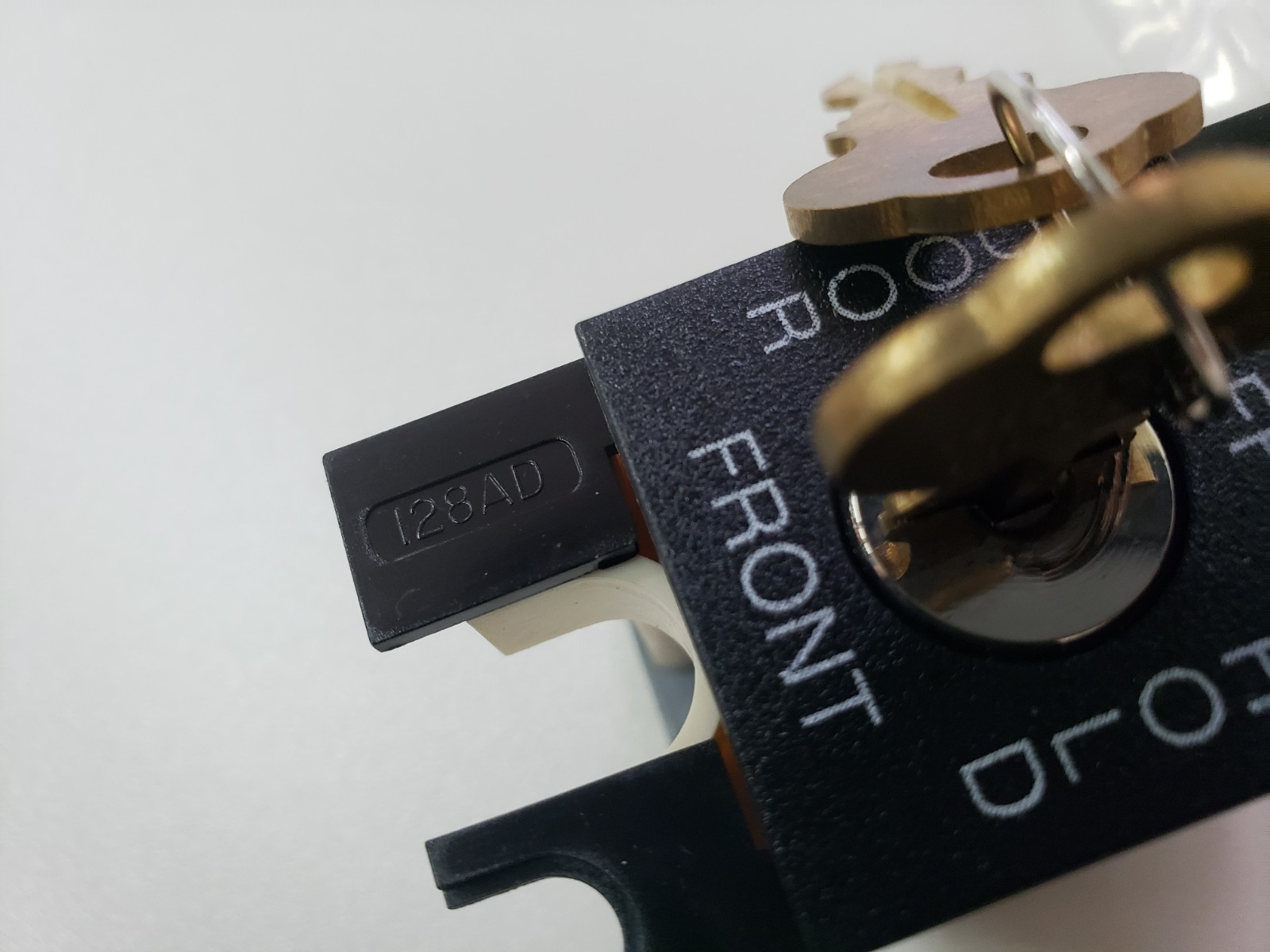 UNUSED – TKE ThyssenKrupp 171AR33 Key Switch 9739816 Door Hold