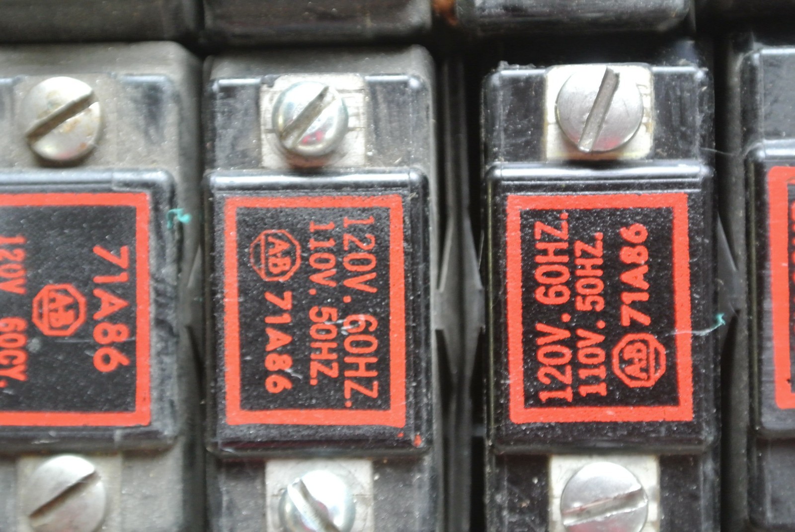 ALLEN-BRADLEY 71A86 COIL – SIZE 1 – 120V, 60Hz / 110V, 50Hz