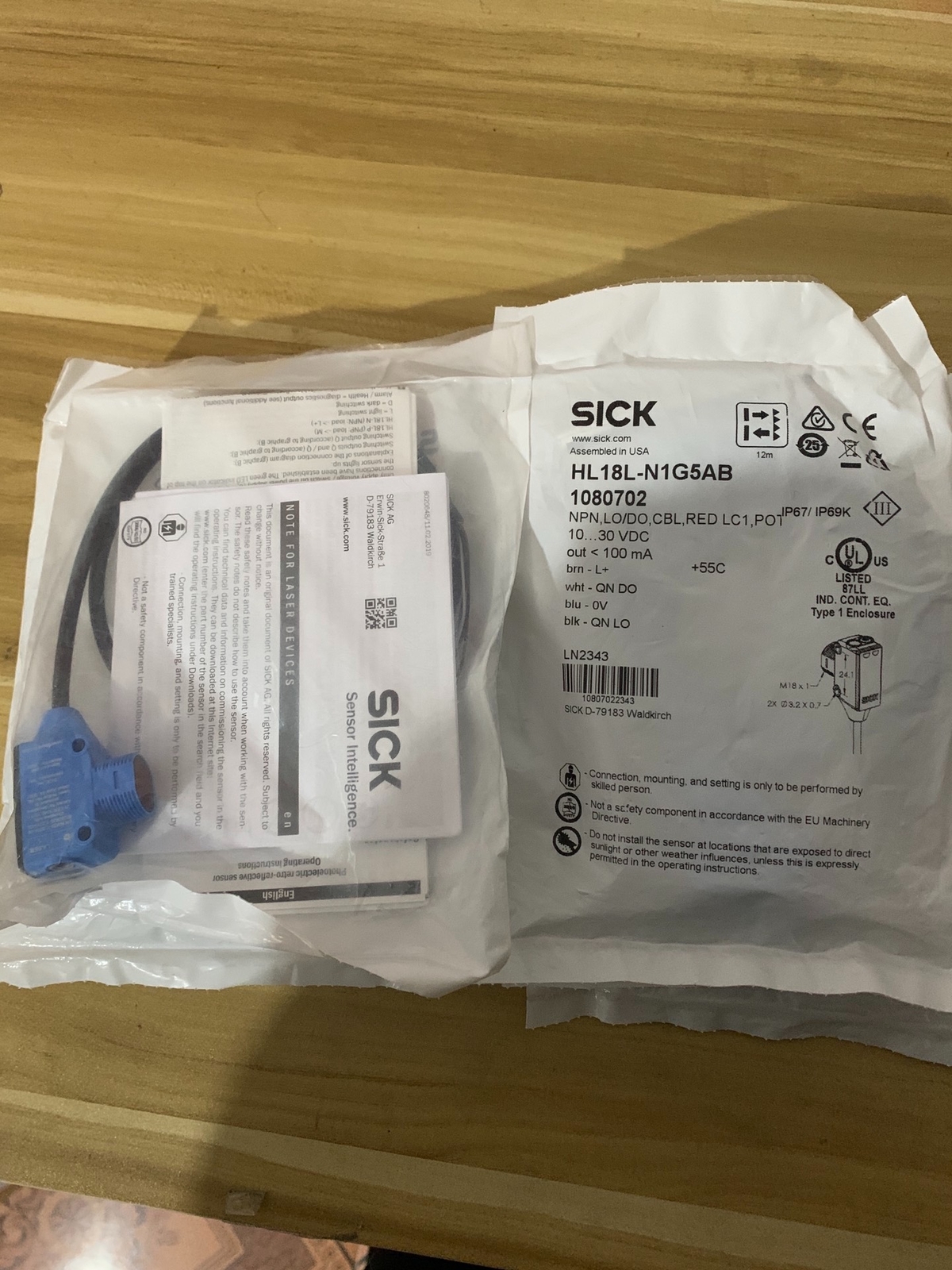 1P NEW SICK HL18L-N1G5AB Accept counteroffer
