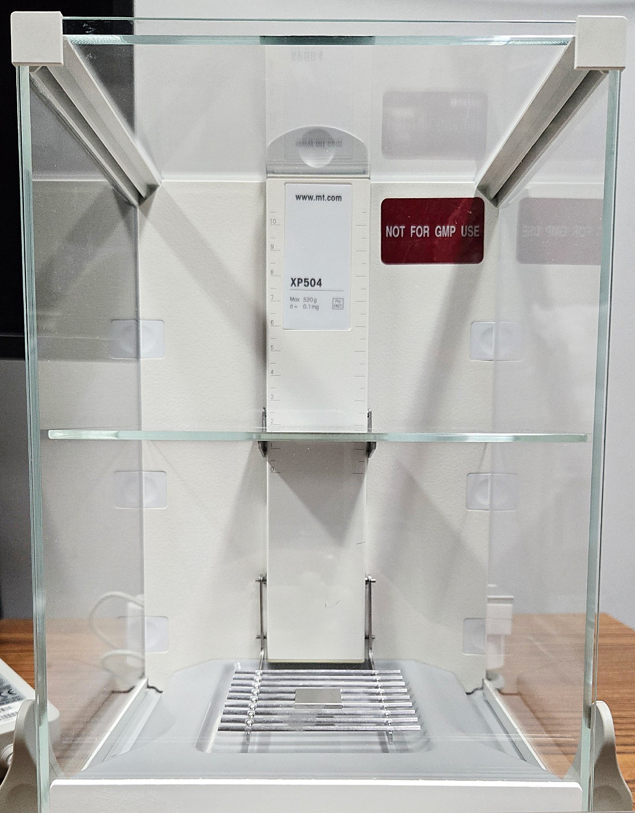 Mettler Toledo XP504 520g x0.1mg Analytical Table Top Lab Balance Digital Scale