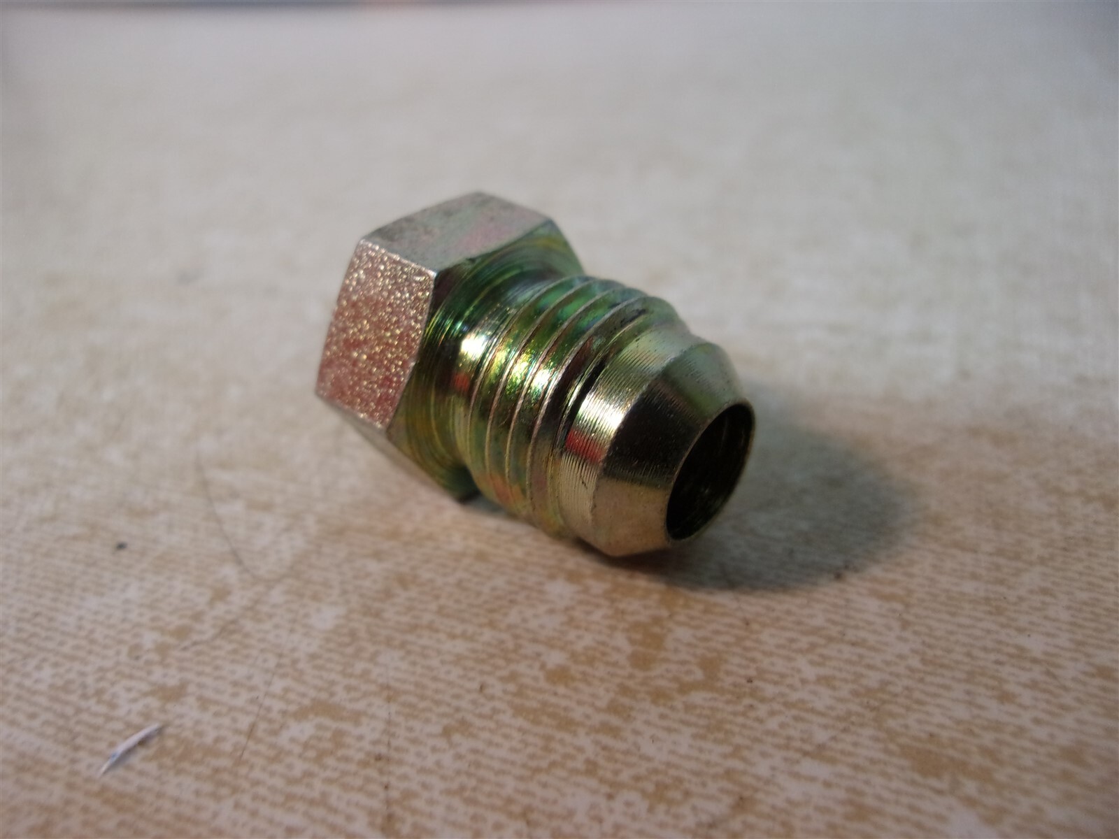 NEW SMA-6 9/16″ Plug Lot of 44 *FREE SHIPPING*