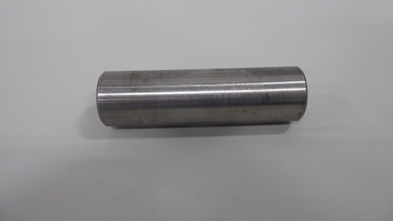 Pin 80008032 Wrist Pin Inner Rounder 1″ OD X 3 1/2″ Length X 1/2″-13 FemaleEnds