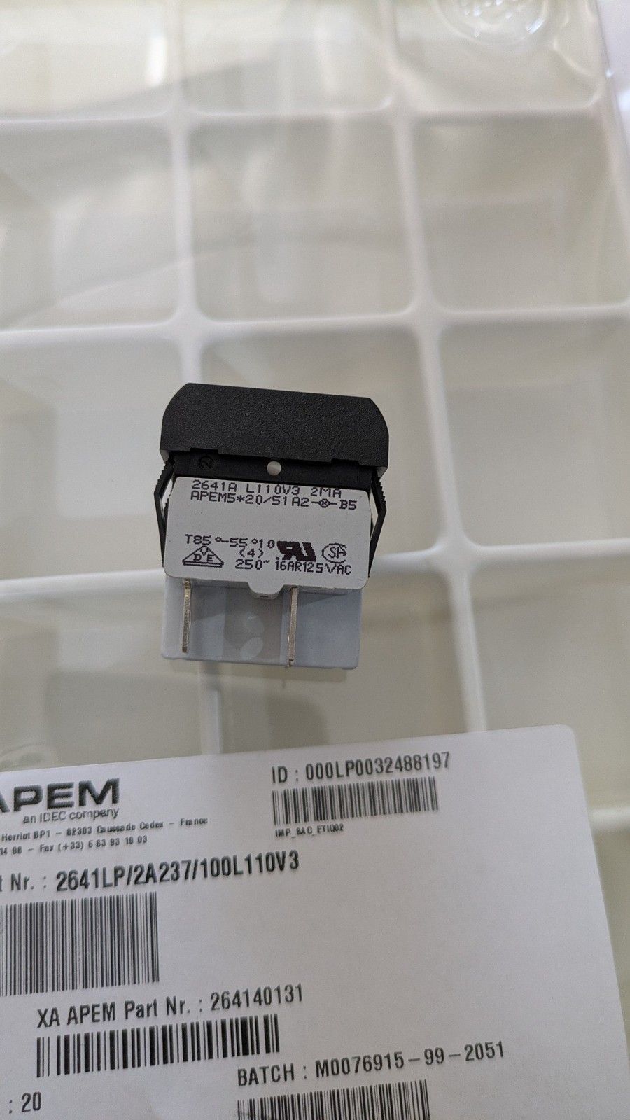 APEM 2641LP/2A237/100L110V3