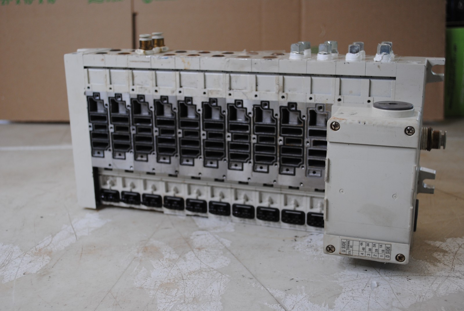 SMC Plug-In Manifold Used Working Condition Free Shipping