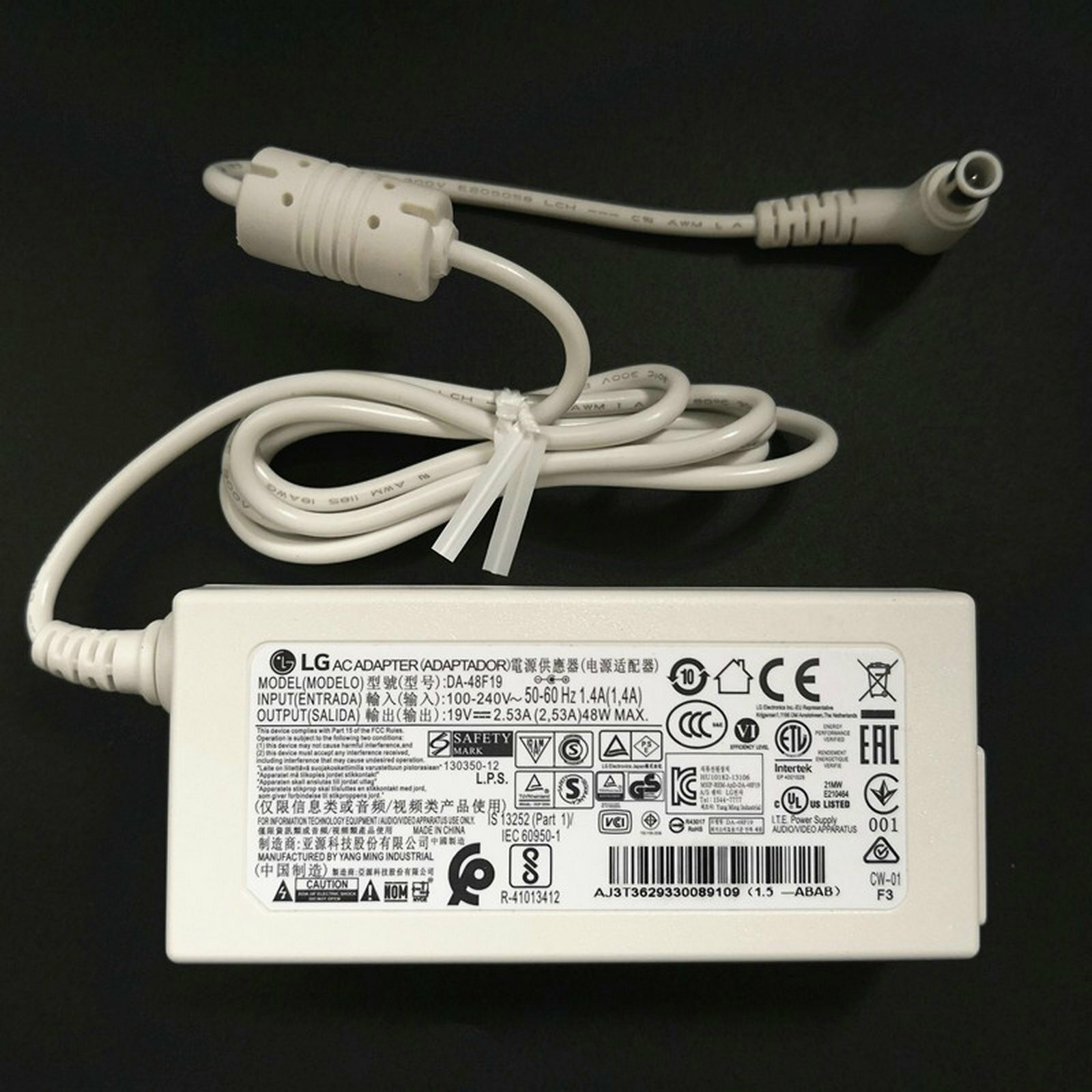 1pcs New AC Adapter Power Charger For 32MB25VQ DA-48F19 48W 19V 2.53A