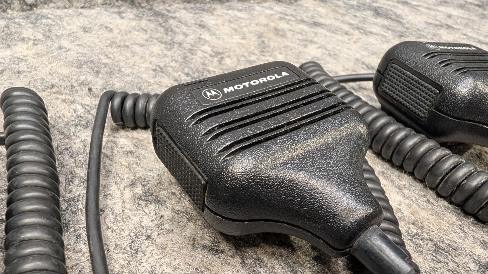 Lot of 3 Motorola HMN9051A, HMN9026A,HMN9725D – 2-Pin Remote Speaker Microphone