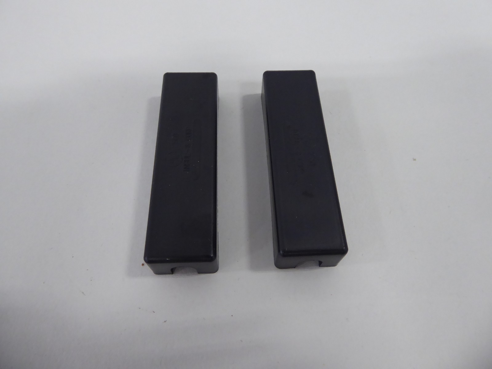 Insul 8 256B Plastic Channel Cover (Pack of 2)