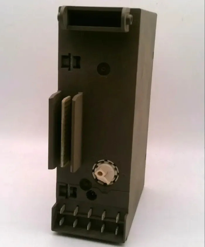 SIEMENS 6ES5464-8ME11 ANALOG INPUT