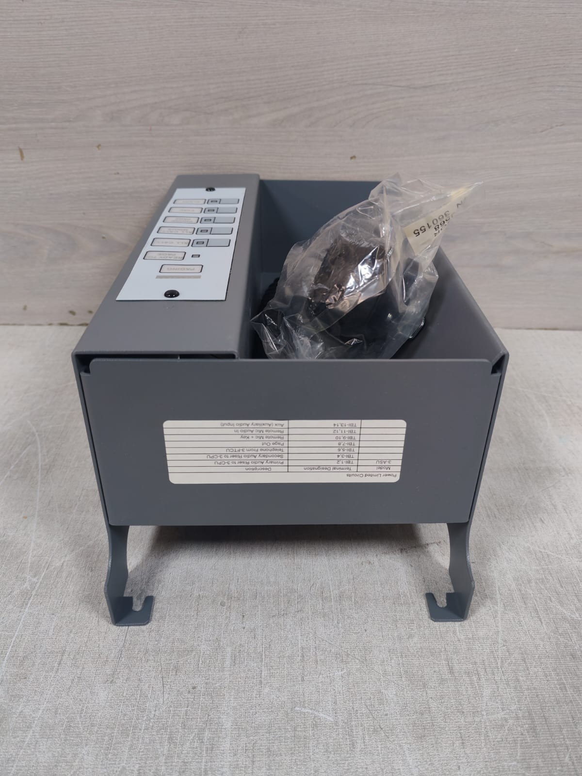 EDWARDS EST 3-ASU MICROPHONE / PAGING CONTROL AUDIO SOURCE UNIT