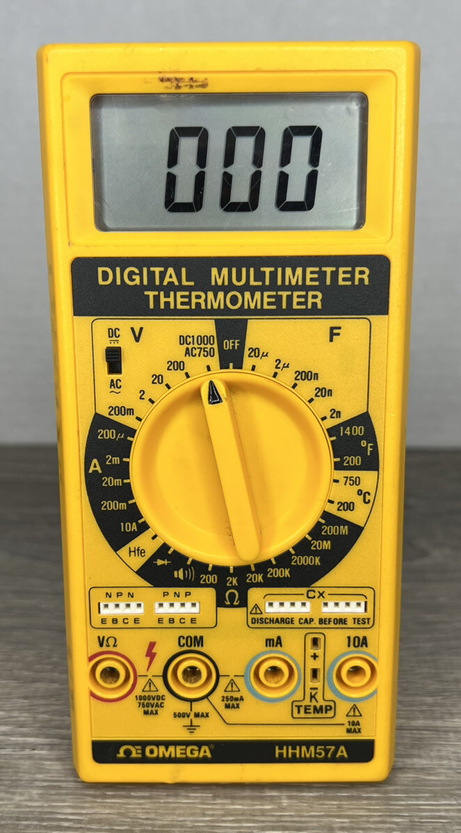 Omega HHM57A Digital Multimeter Thermometer With Case Working