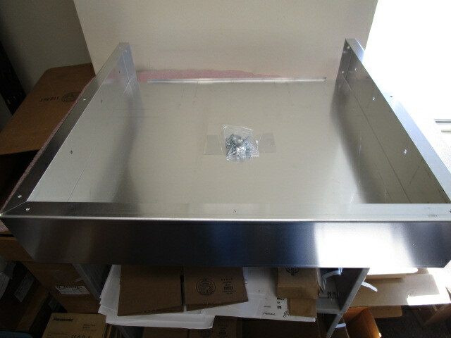 BUD CH-14404 W/C-14432 COVER RACK MOUNT CHASSIS BOX