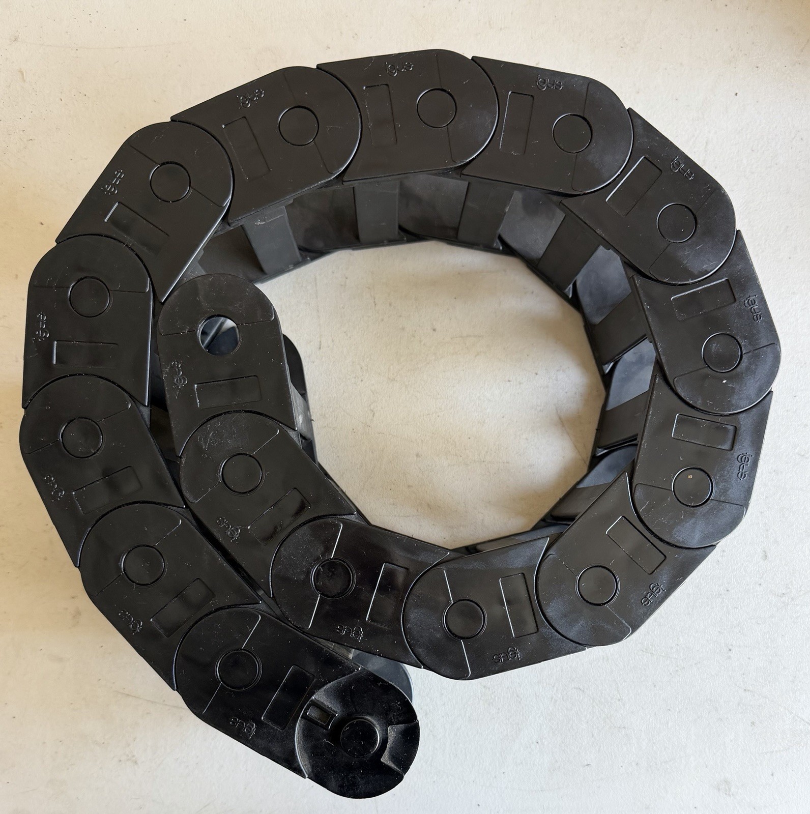 Igus 26.07.100 Energy Chain Cable Carrier 16 Links