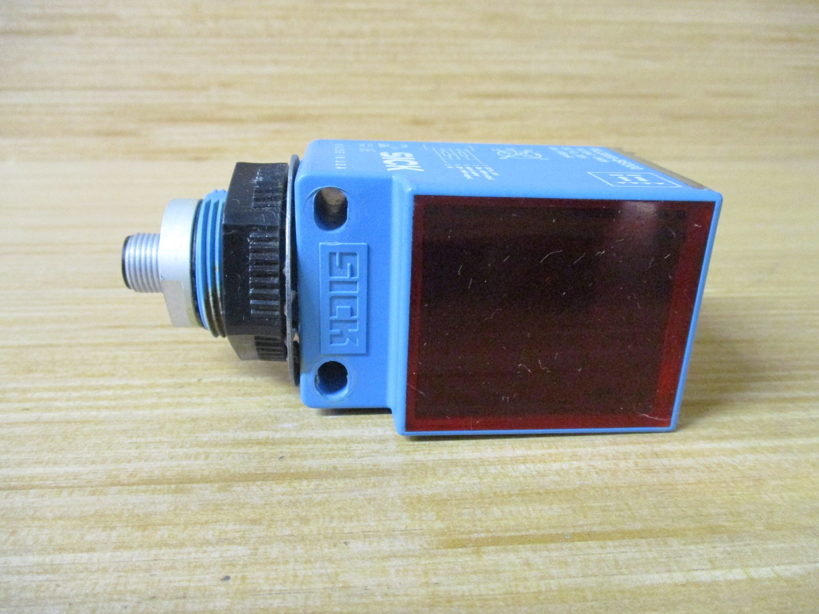 Sick WL2000-B5300 Photoelectric Sensor WL2000B5300