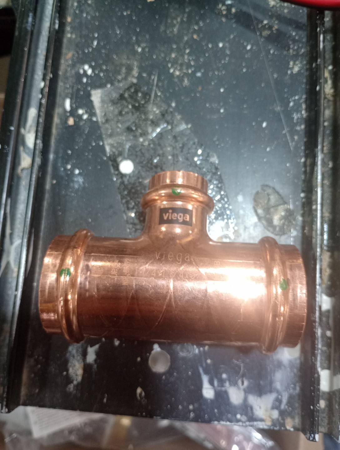 Viega 77452 ProPress Copper Tee 1-1/4 Inch by 1-1/4 Inch by 3/4 Inch