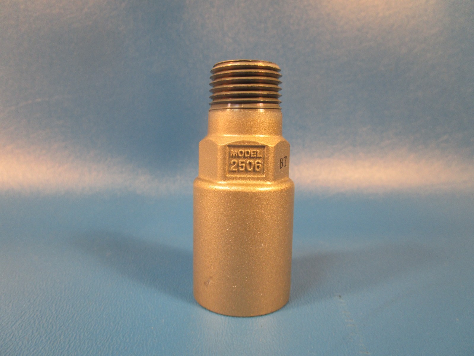 LOT OF 5 SMC 2506-N004, Silencer, Zinc Die Cast, 141.26 CFM, 1/2″NPT Muffler