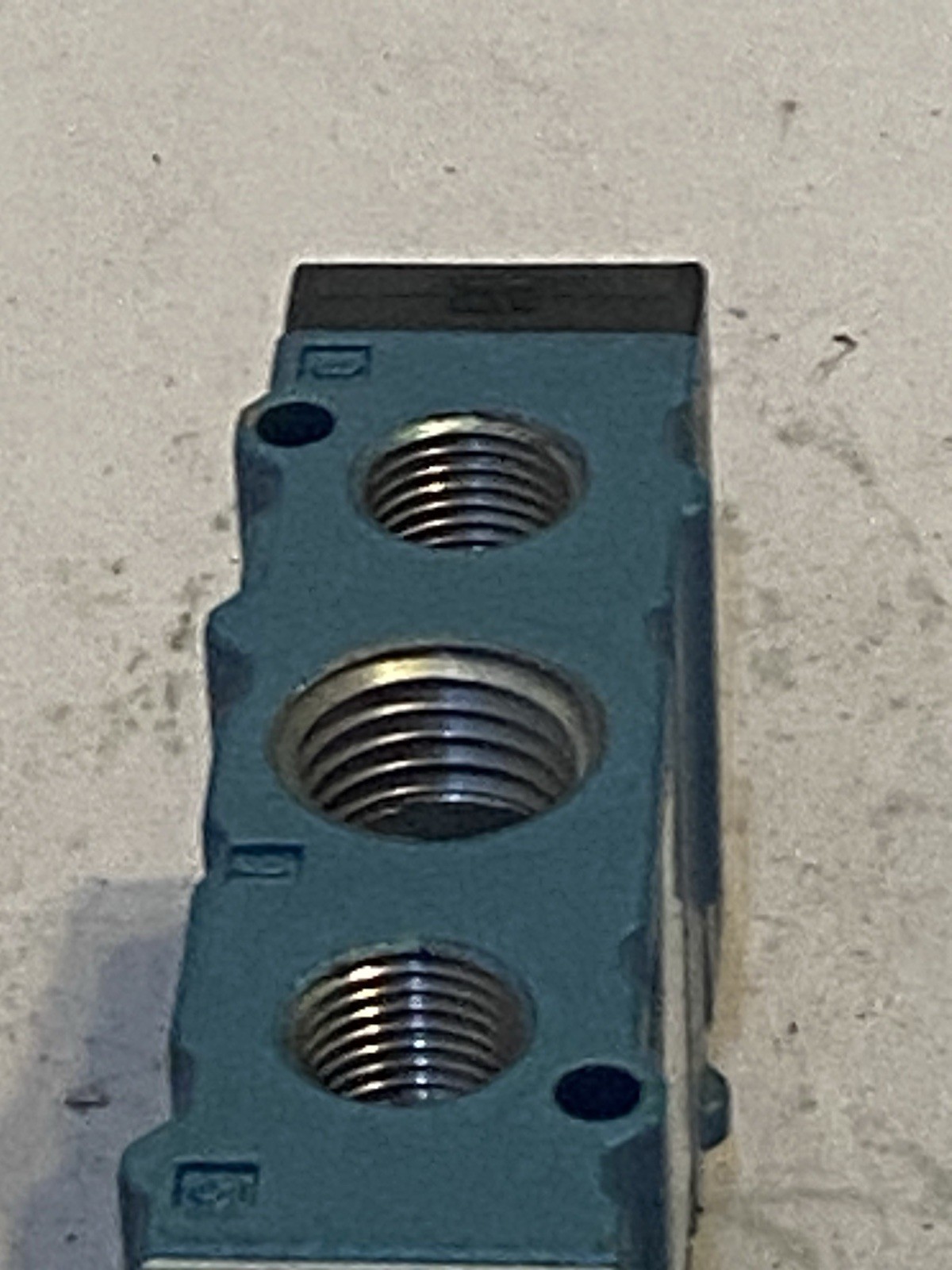 MAC 411A-B0A-Dp-DDAJ-1pa SOLENOID VALVE, 4-WAY 2-POSITION With Solenoid
