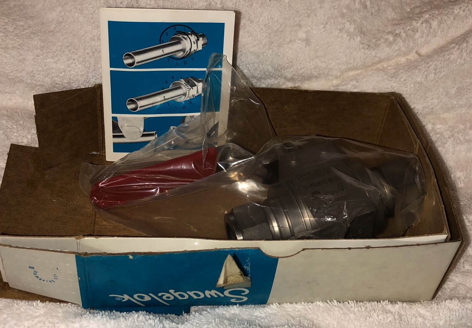 Swagelok Whitey Compression Fitting 3600 Psi SS-HW63PS12-RD-5061 *New Old Stock*