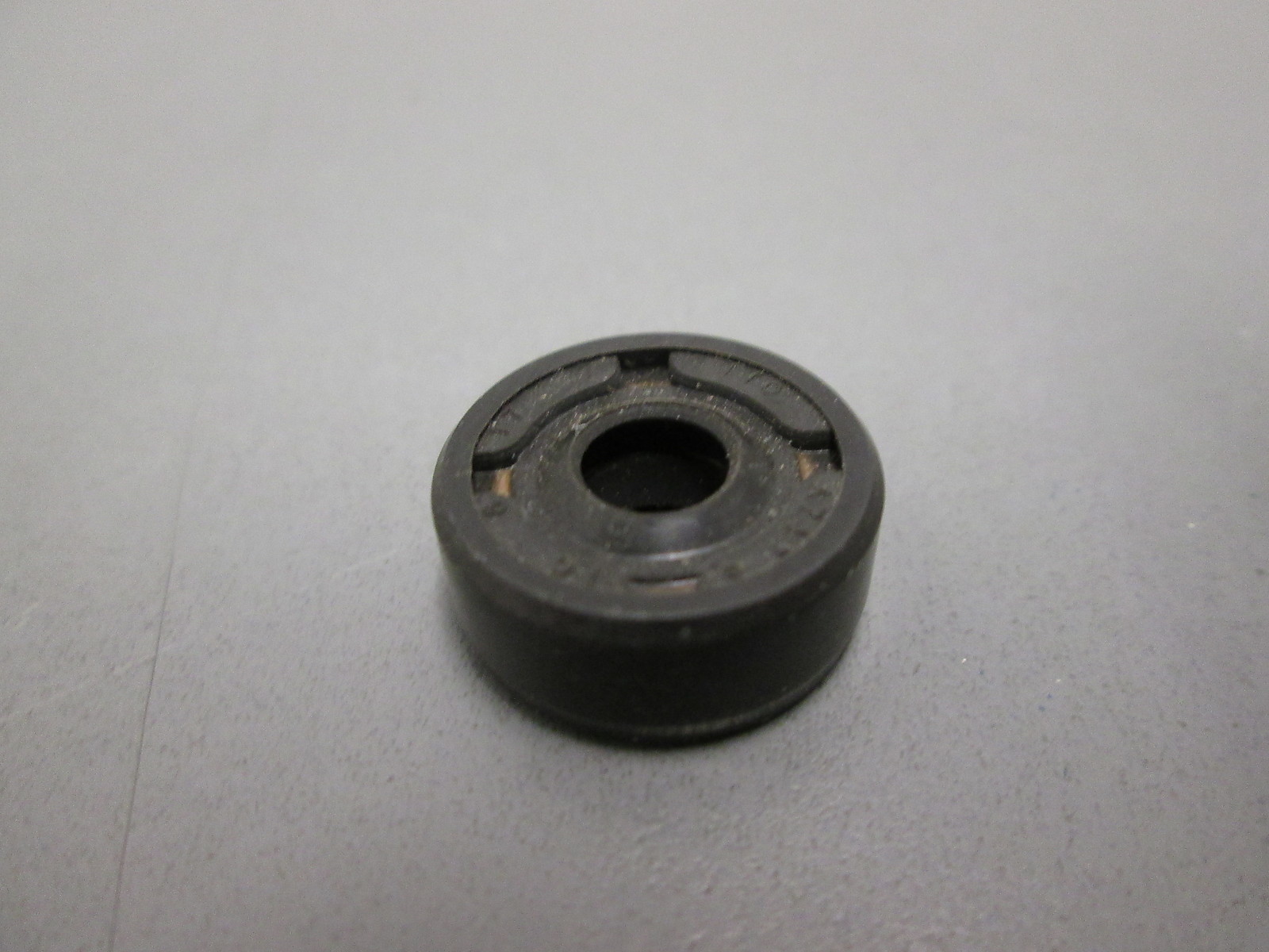 6 MM ID X 17 MM OD X 7 MM THICK METRIC OIL SEAL