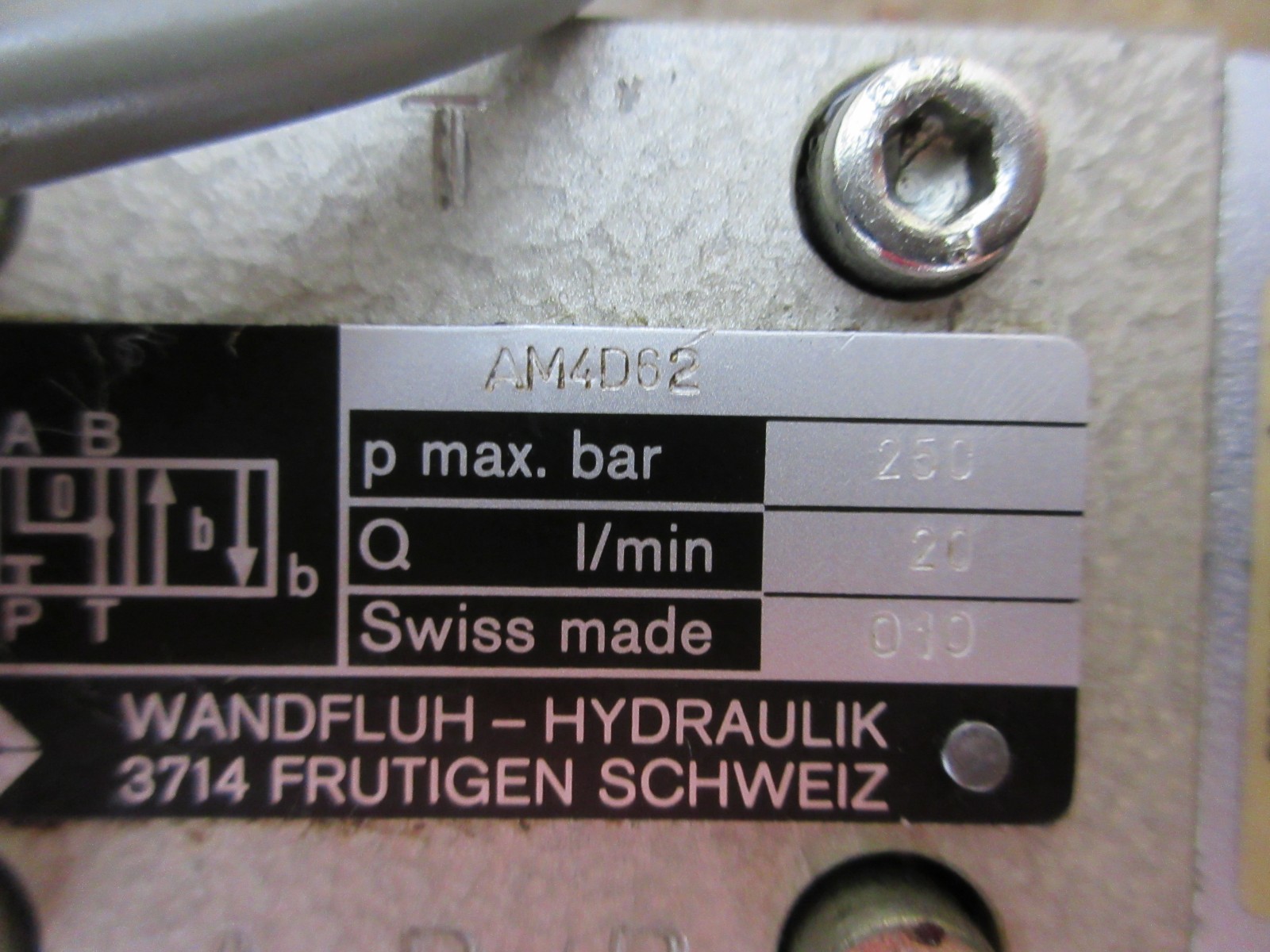 TORNOS BECHLER ENC-164 AM4D62 WANDFLUH HYDRAULIK VALVE SIN45V