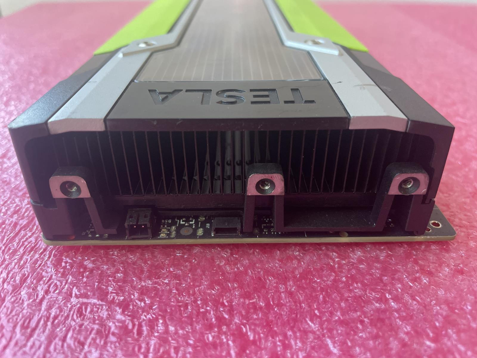 NVIDIA TESLA K80 P2080 GRAPHICS ACCELERATOR CARD 699-22080-0200-511 A