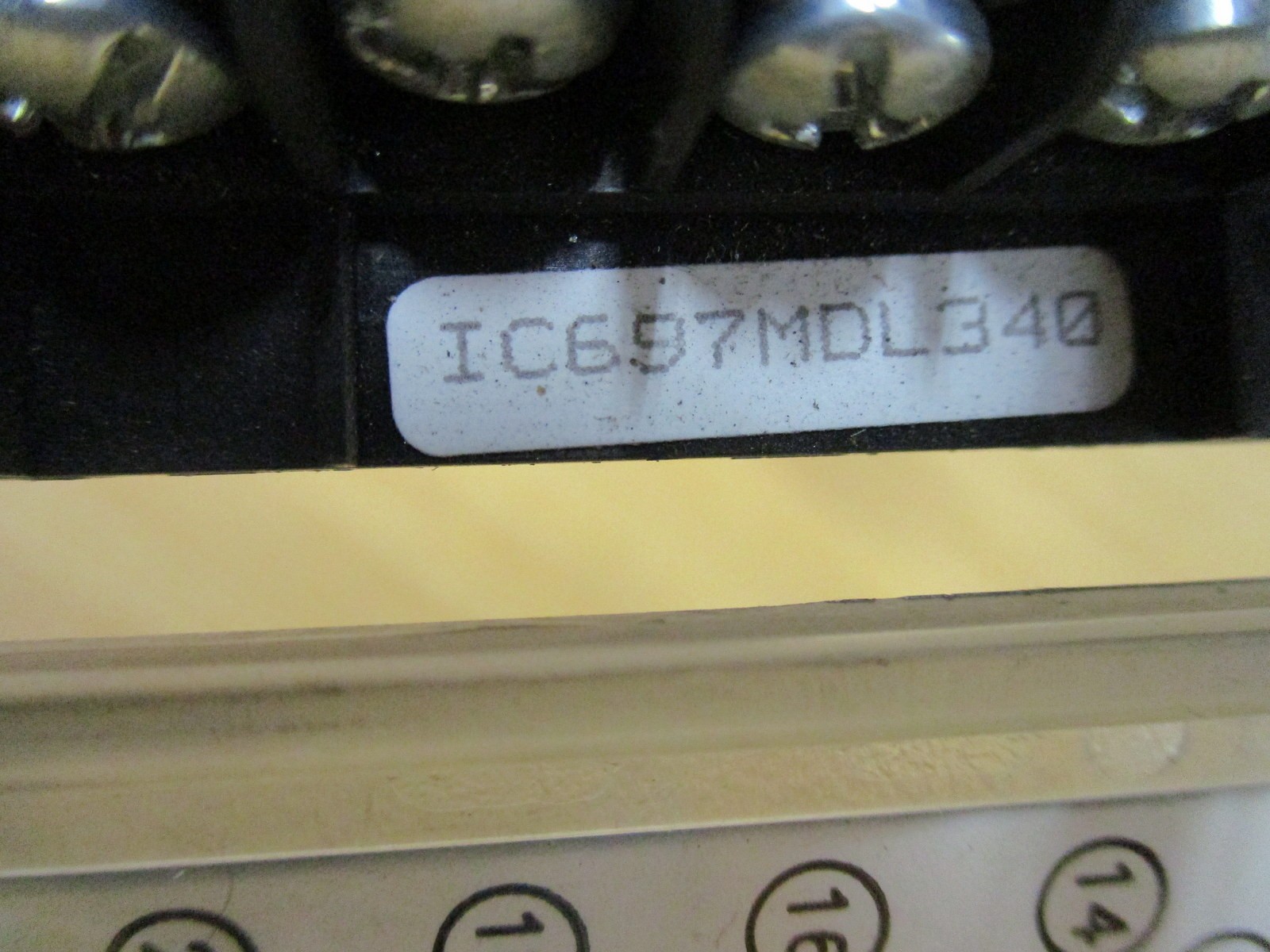 Fanuc IC697MDL340 Output Module D5B7A2