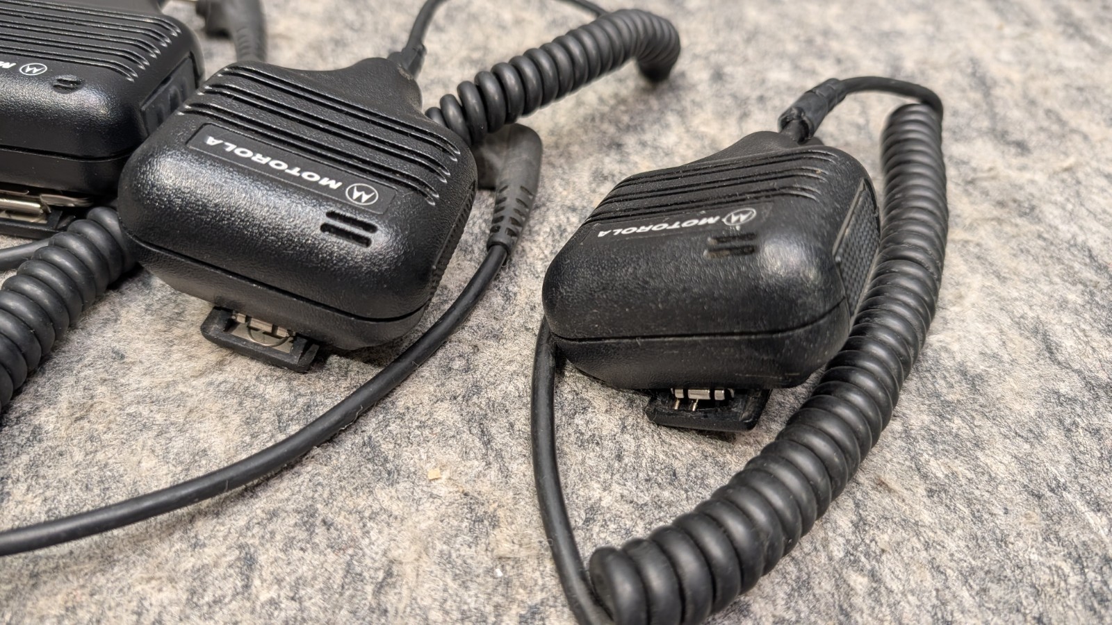 Lot of 3 Motorola HMN9051A, HMN9026A,HMN9725D – 2-Pin Remote Speaker Microphone