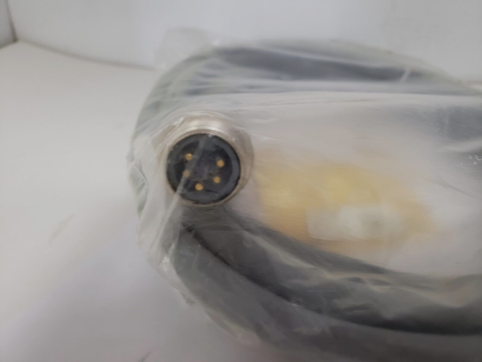TURCK RSM 575-3M NETWORK CORDSET MALE CONNECTOR 5 PINS (U5476-003) NIB