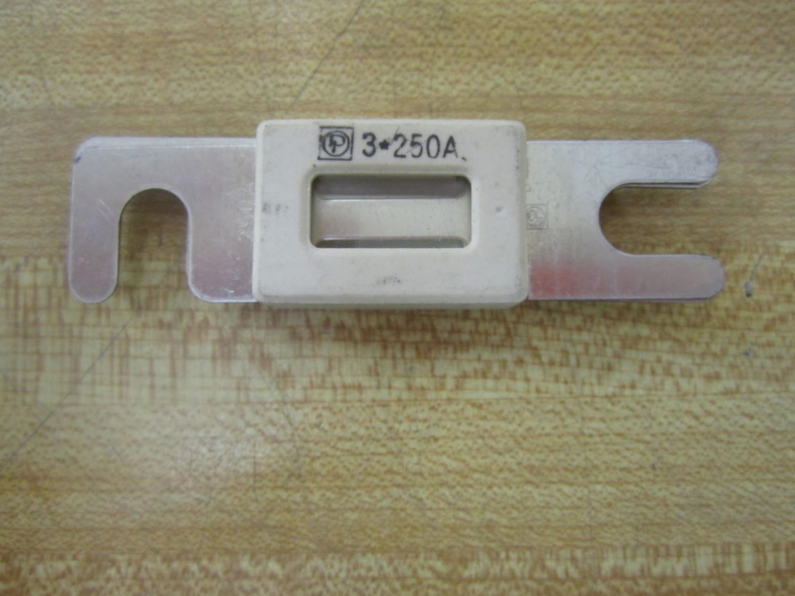 Part 3*250A 3250A Fuse 250 Amp Pack Of 4