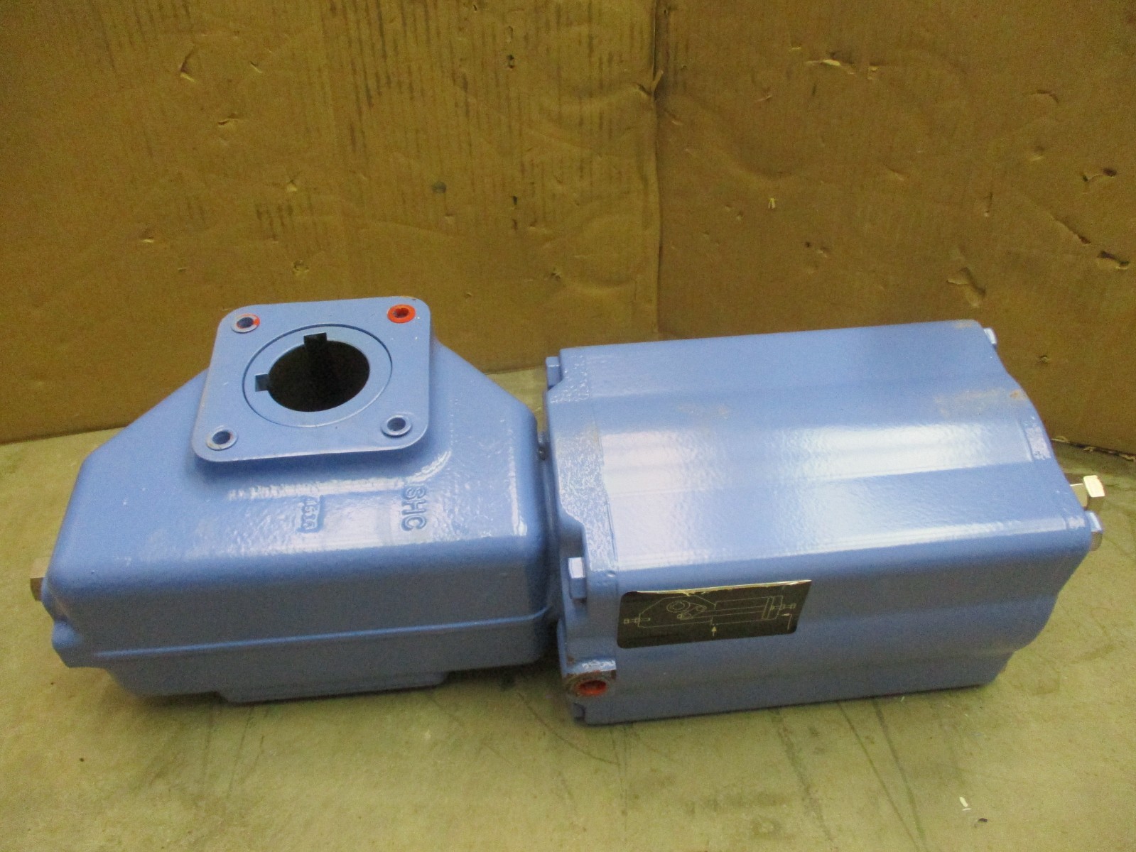 New Open Box Metso B1CU13/55L Pneumatic Actuator 9.5 Bar 120 PSI 52869PRX
