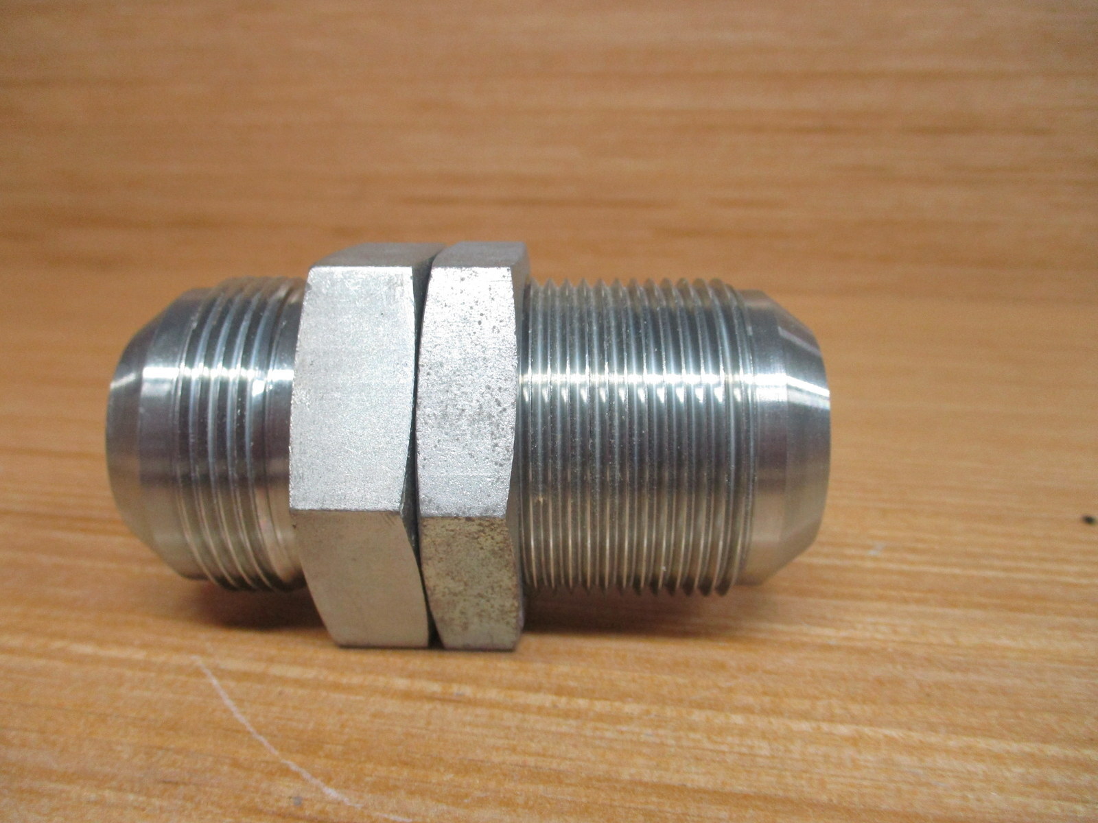 Parker 20 WTX-WLN-S Bulkhead Union