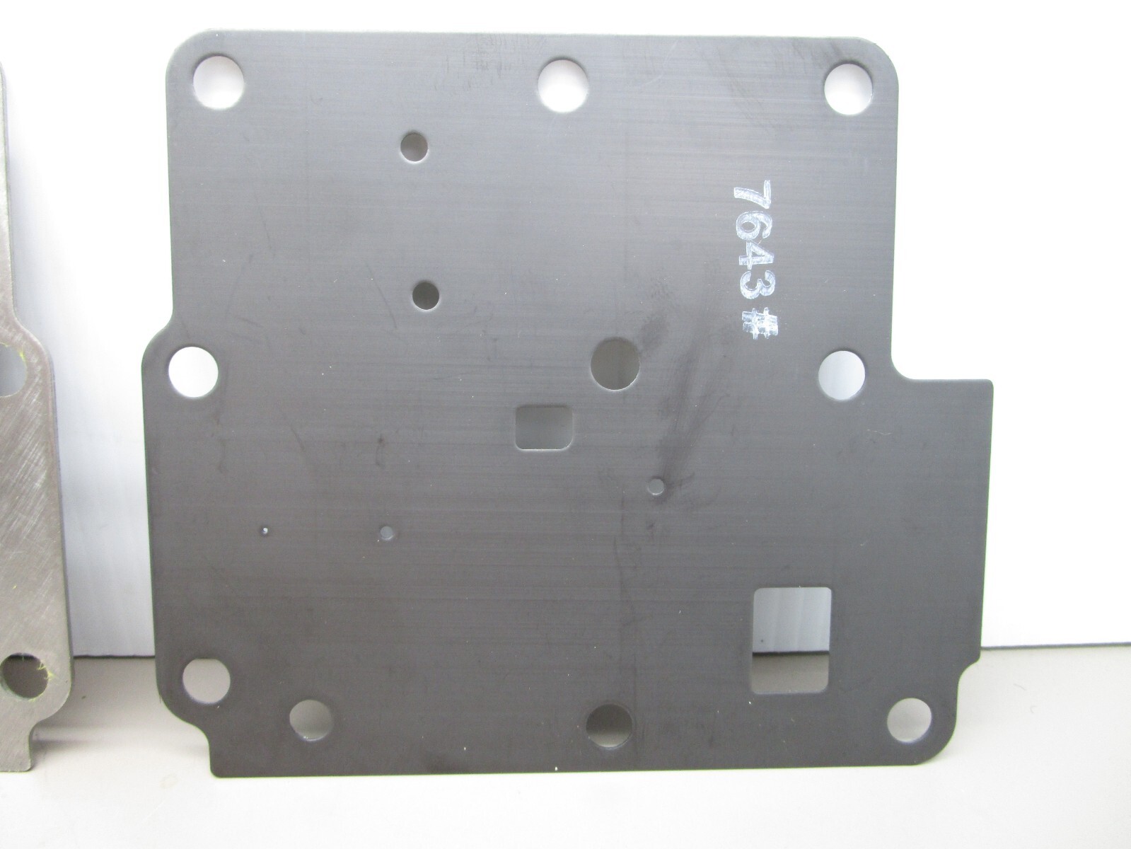 Allison B400 Transmission Retarder Valve Plate Set 29529294 29537643