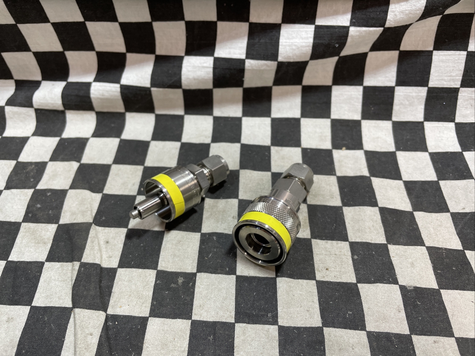 SWAGELOK SS-QC6-B-600K4 & SS-QC6-D-600K4, Quick Connect 3/8″, SHIPSAMEDAY#1222P7