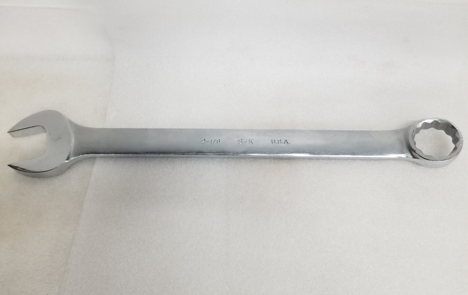 S-K Tools C68 Combination Wrench 2-1/8″ SurGrip 12-Point 28″-OAL Made in USA