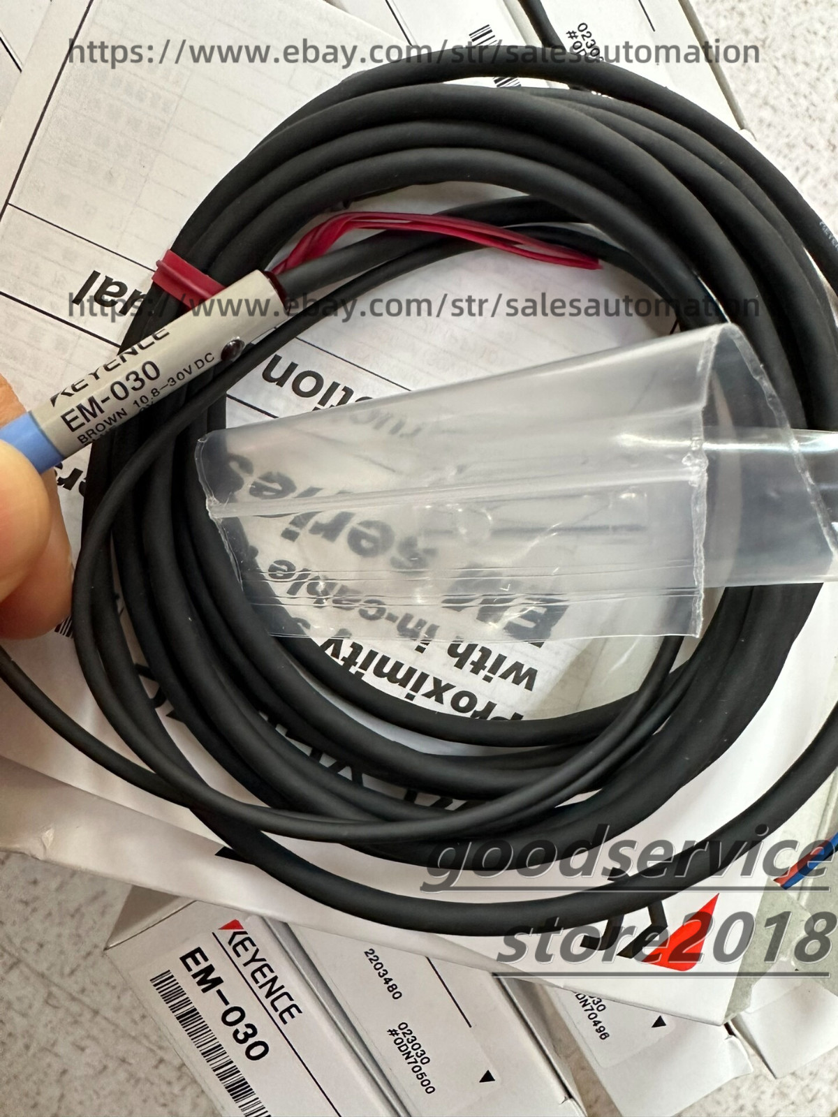 NEW Keyence EM-030 Proximity Sensor Switch Head 2M, Shielded