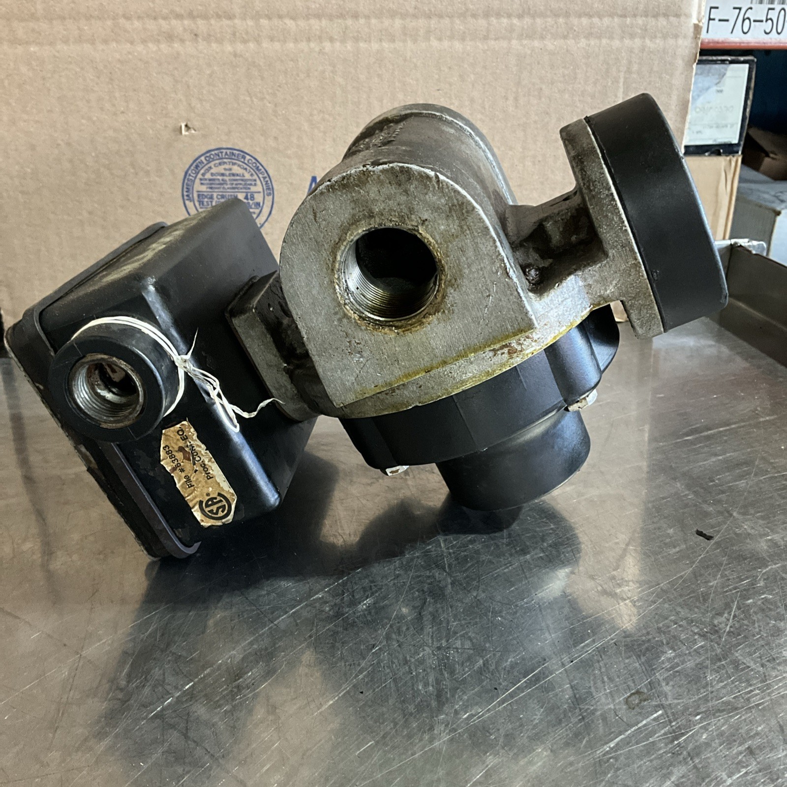 UFM 030GLM-8-300S-A1XU-C-Z67 FLOW RATE INDICATOR 91627