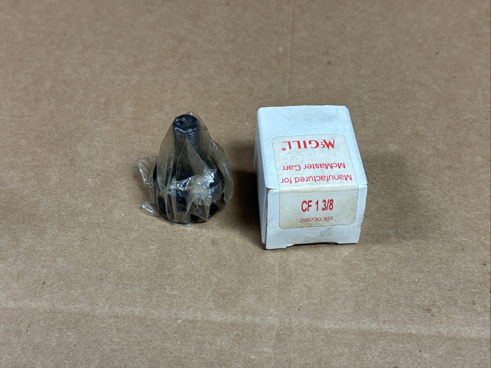 NEW MCGILL CF-1-3/8 CAM FOLLOWER BEARING CF138 FAST SHIPPING