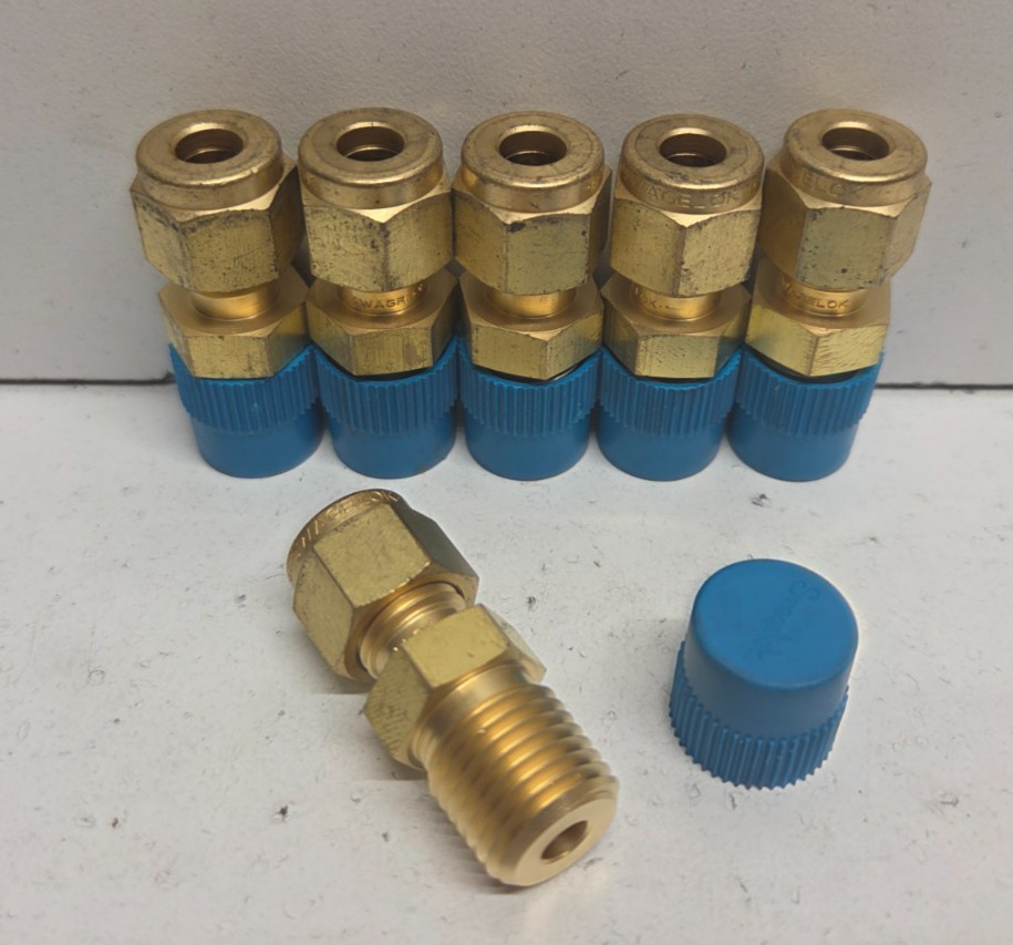 LOT OF 6 NEW NO BOX! SWAGELOK 1/4″ TUBE OD X 1/4″ MNPT CONNECTORS B-400-1-4