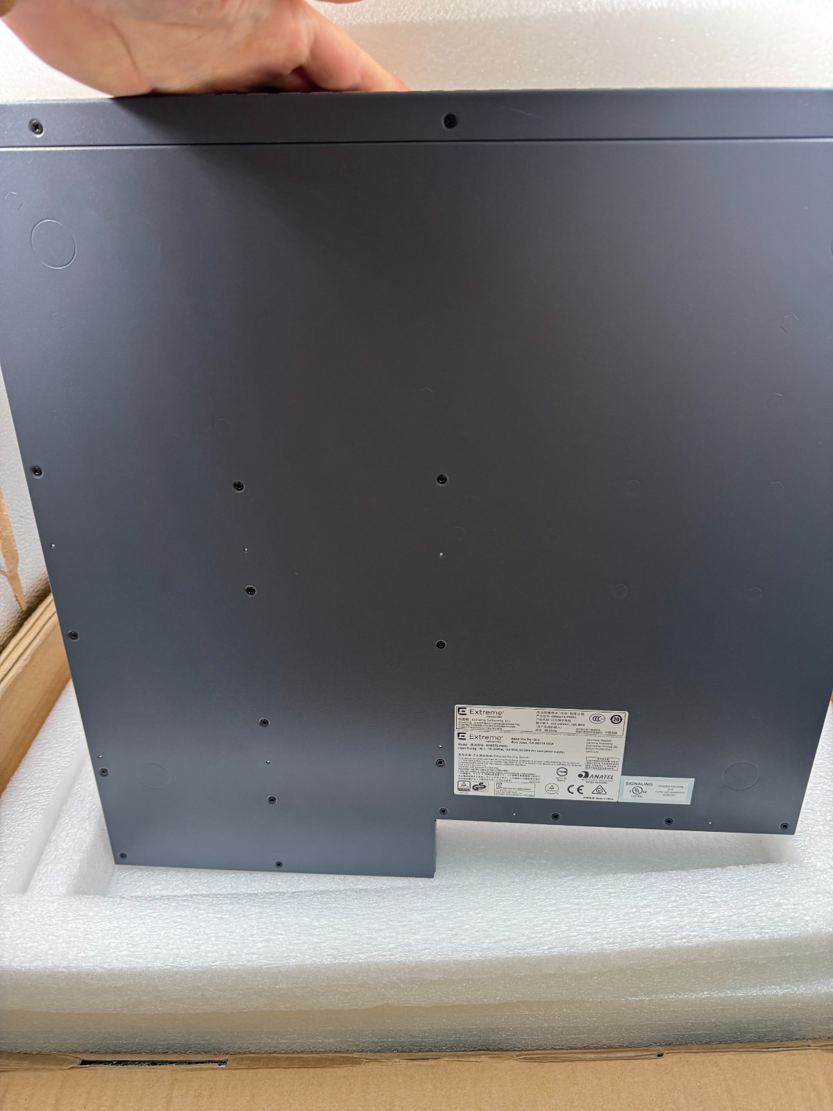 Extreme Networks ERS4950GTS-PWR+ Routing Switch REV:07 USB No PSU VAT DHL