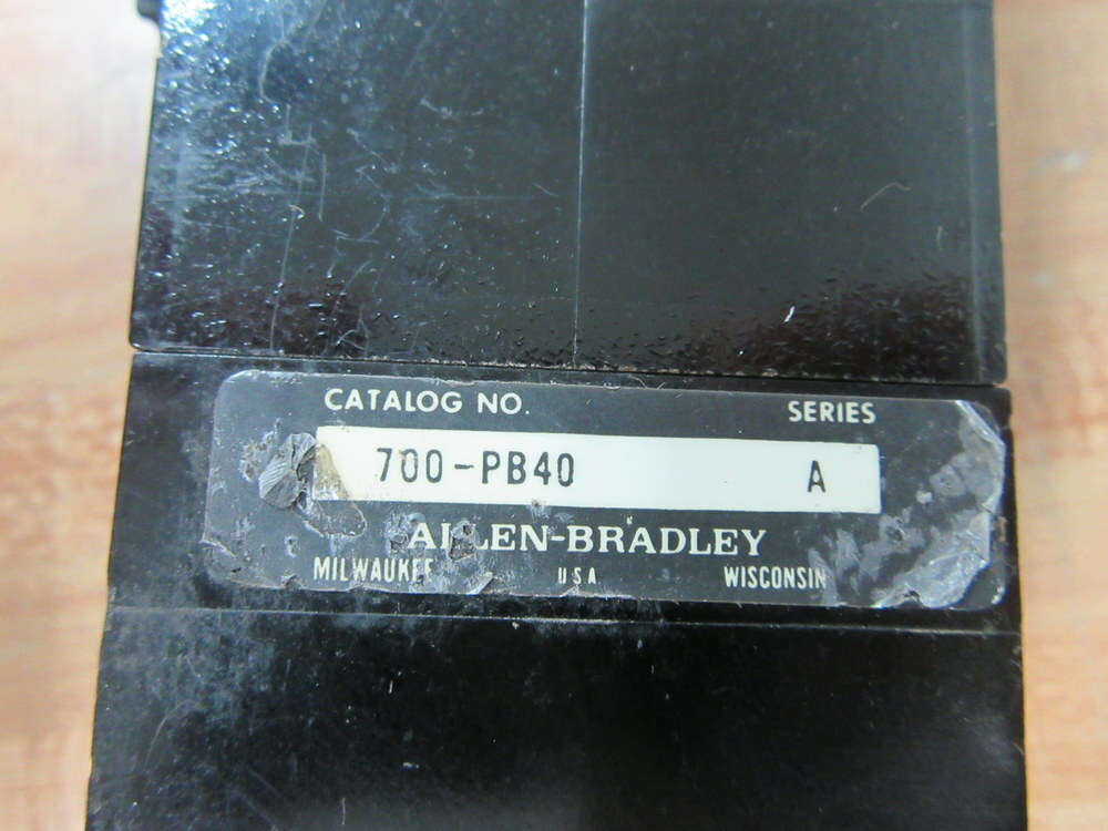 Allen Bradley 700-P400A1 Starter Relay 700P400A1 w/700-PB40