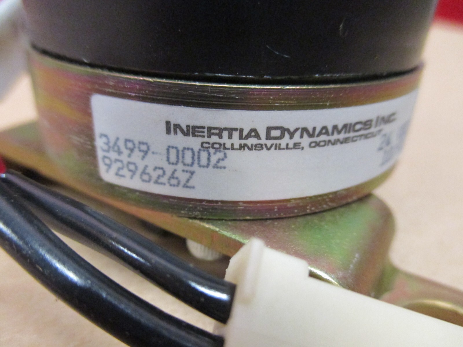 INERTIA DYNAMICS 3499-0002 ELECTRO MAGNETIC CLUTCH 929626Z 24 VDC NEW