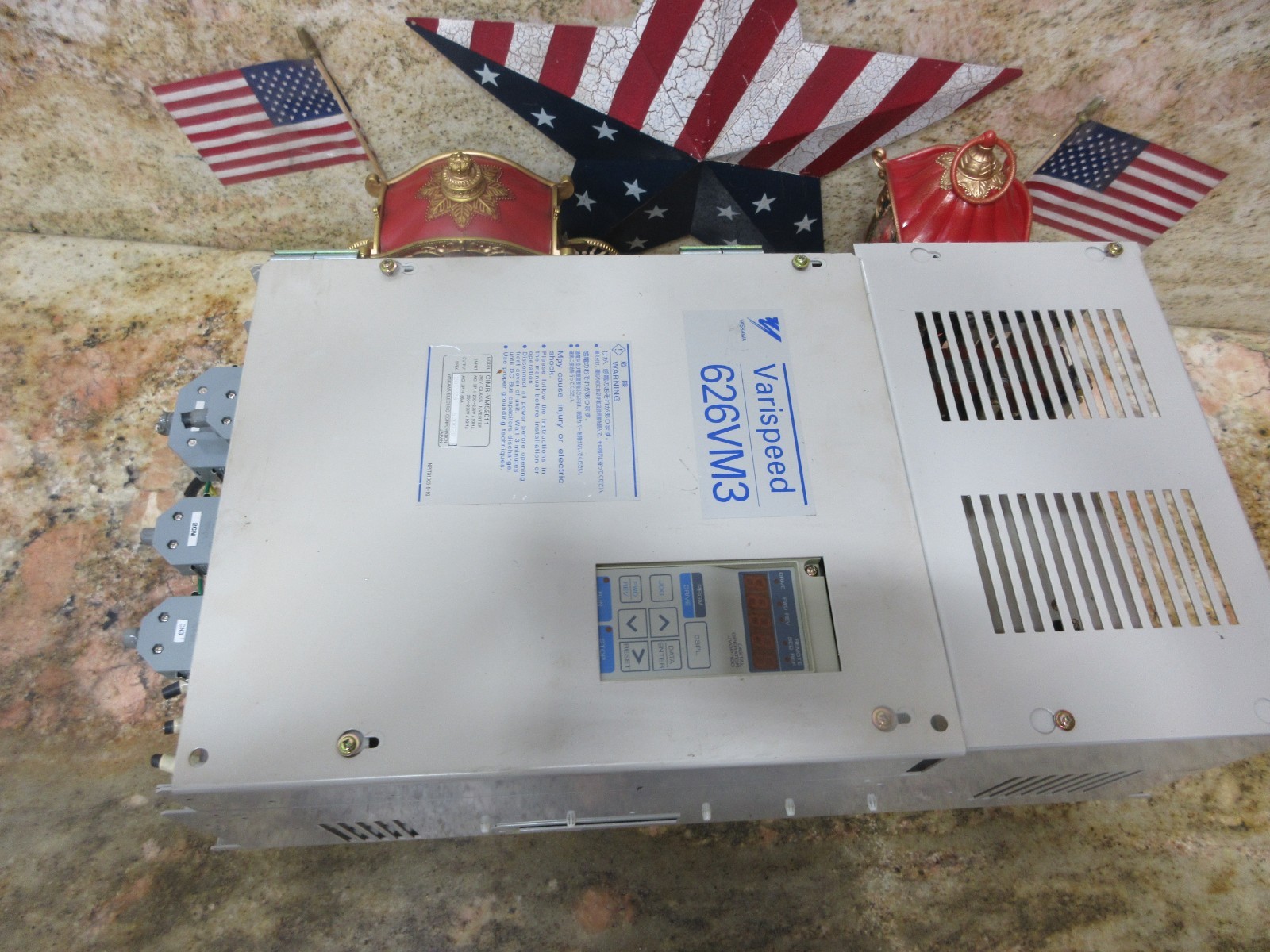 YASKAWA 626VM3 CIMR-VMS2011 AVR000379 YPHT31119-1A YPHT11014-1B YPCT21092-1-4