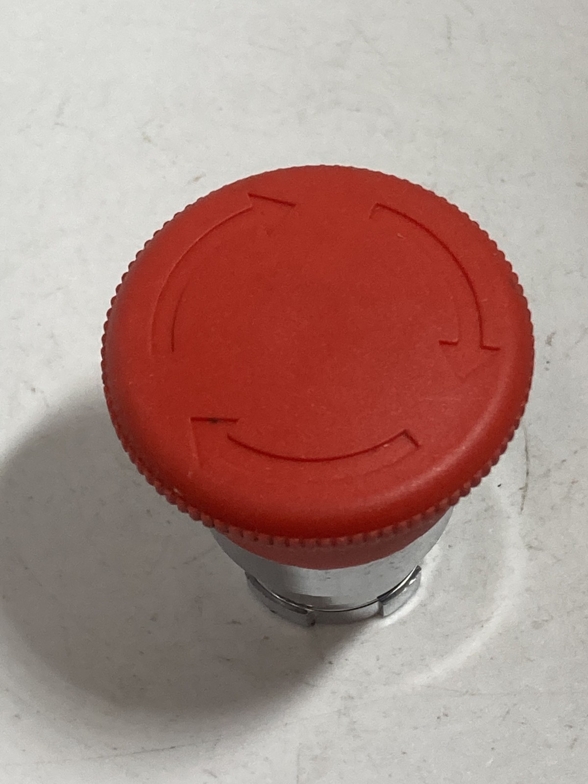 SCHNEIDER ZB4BS844 PUSHBUTTON OPERATOR RED TWIST RELEASE