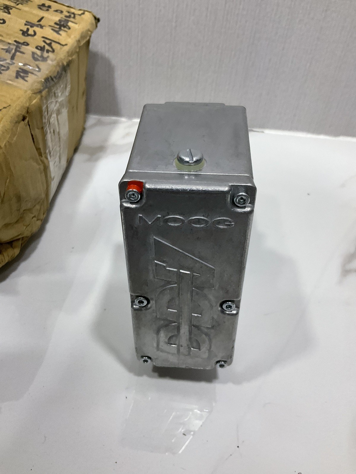 MOOG D633-427B , Type: RXXKX1F0HSS2 , Rev: H