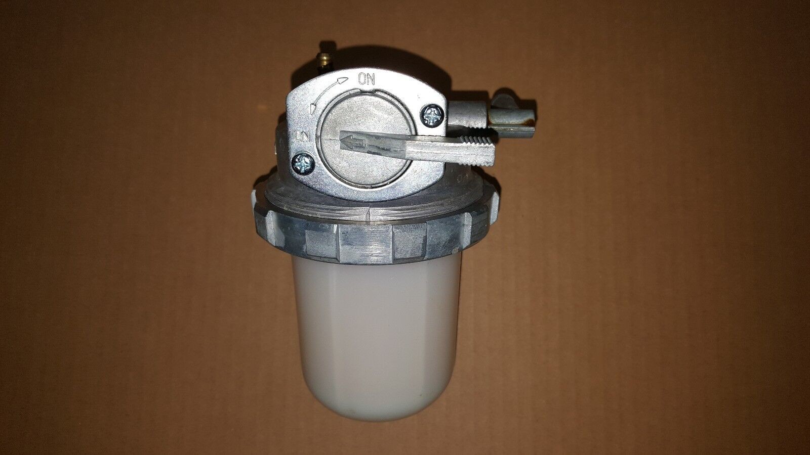 FUEL FILTER ASSY FITS KUBOTA L2550DT-GST