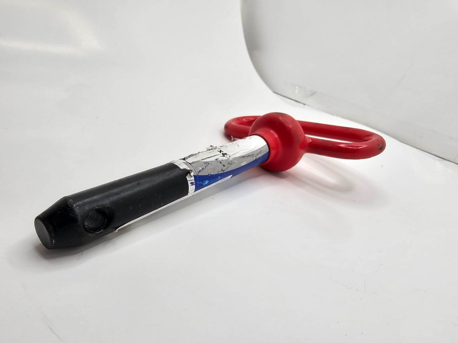 A&I Red Handled Hitch Pin 5/8″ x 4″