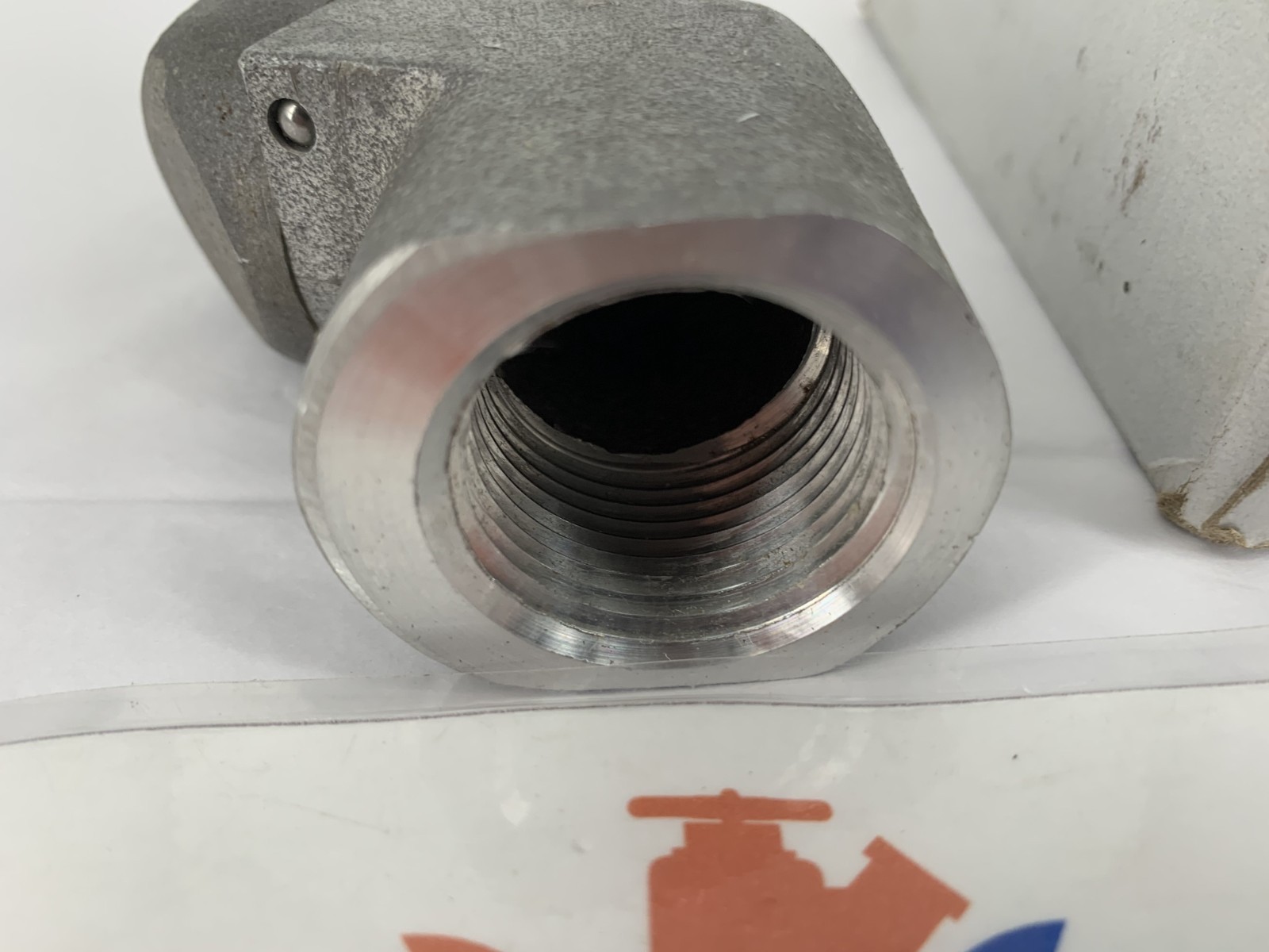 Dixon Valve DAC1010 C-2 Swivel 1″ MNPT x 1″ FNPT Dual Plane Hose 50PSI Max.